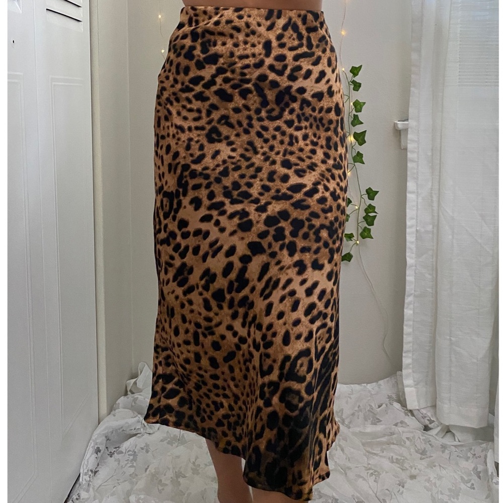 Midi skirt cheetah print